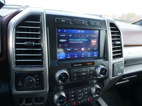 Used 2021 Ford F250 Platinum w/ FX4 Off-Road Package image 26