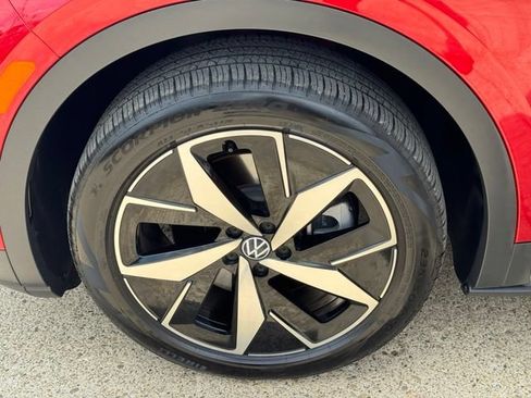 Certified 2024 Volkswagen ID.4 Pro S AWD/4WD image 20