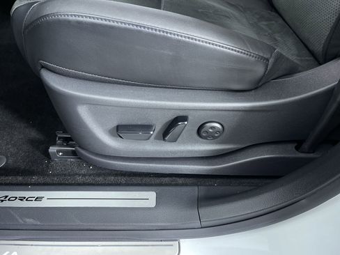 Certified 2023 Nissan Ariya AWD image 13