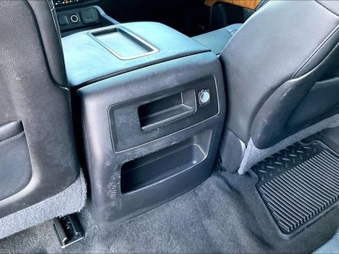 Used 2014 GMC Sierra 1500 SLT w/ SLT Crew Cab Value Package AWD/4WD image 25