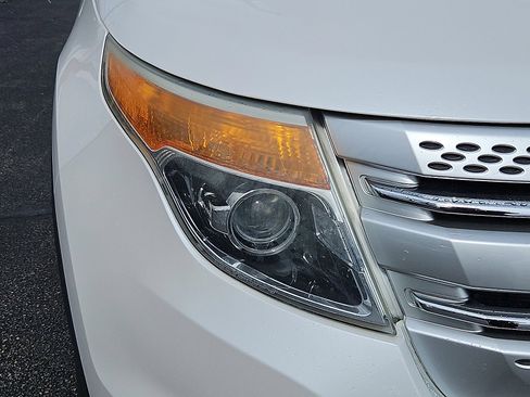 Used 2011 Ford Explorer XLT w/ 201A Rapid Spec Order Code FWD image 28