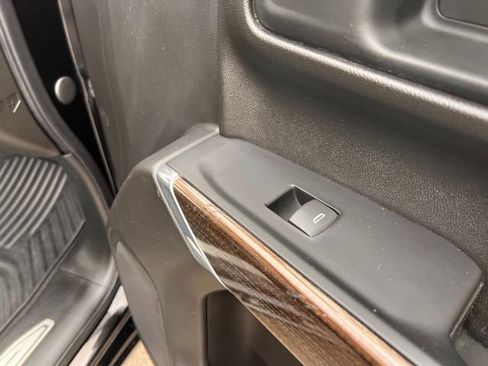 Used 2022 Chevrolet Silverado 1500 LT image 33