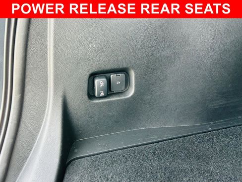 Used 2024 Ford Edge ST-Line image 9