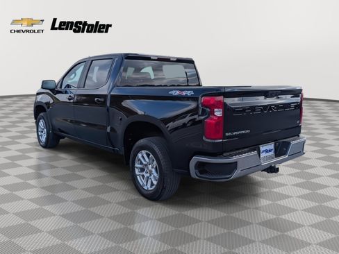 Used 2023 Chevrolet Silverado 1500 LT image 3