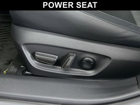 Used 2023 Toyota Prius XLE image 19