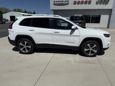 Used 2019 Jeep Cherokee Limited AWD/4WD image 8