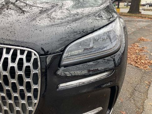 New 2026 Lincoln Corsair Premiere image 11