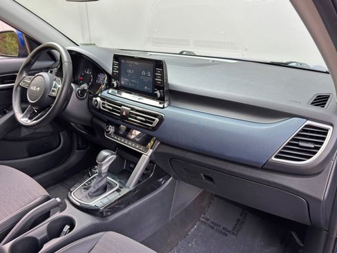 Used 2023 Kia Seltos S FWD image 13