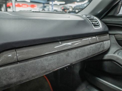 Used 2016 Porsche Boxster Spyder image 28