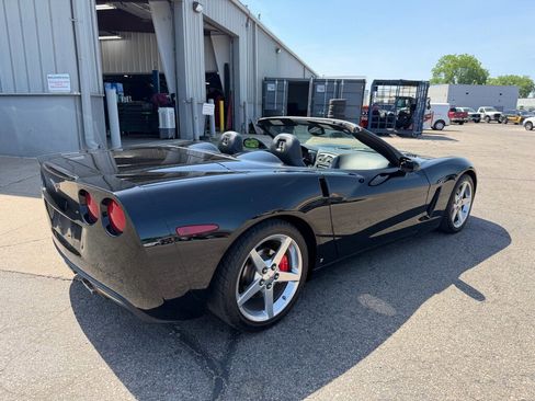 Used 2006 Chevrolet Corvette Convertible w/ Preferred Equipment Group RWD image 4