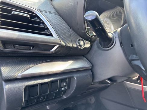 Used 2019 Subaru Forester Premium w/ All-Weather Package AWD/4WD image 10