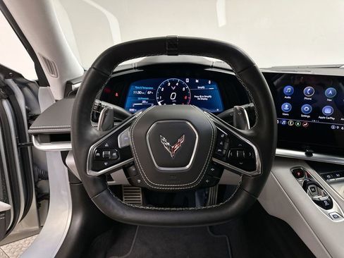 Used 2021 Chevrolet Corvette Stingray Premium Conv w/ Z51 Performance Package RWD image 31