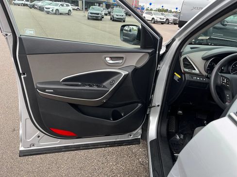 Used 2017 Hyundai Santa Fe Sport FWD image 13