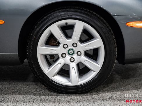 Used 2003 Jaguar XK8 Coupe image 15