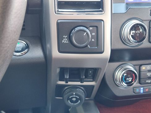 Used 2020 Ford F250 King Ranch w/ King Ranch Ultimate Package AWD/4WD image 14
