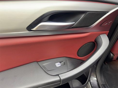 Used 2022 BMW X4 xDrive30i w/ Convenience Package image 39