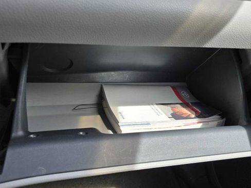 Used 2009 Toyota RAV4 Limited image 27