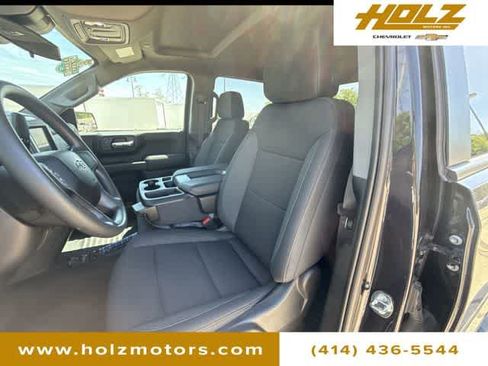 Certified 2024 Chevrolet Silverado 1500 Custom Trail Boss w/ Dark Appearance Package AWD/4WD image 18