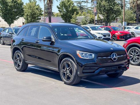 Used 2022 Mercedes-Benz GLC 300 4MATIC image 5