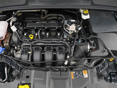 Used 2017 Ford Focus SEL w/ Interior Protection Package FWD image 30