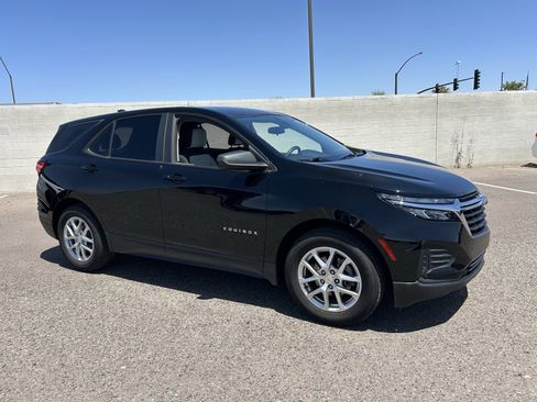 Used 2023 Chevrolet Equinox LS w/ LPO, Cargo Package FWD image 6