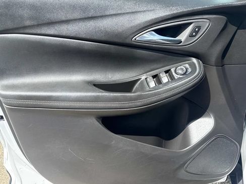 Used 2025 Buick Encore GX Preferred FWD image 25