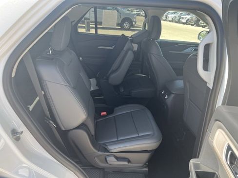 New 2025 Ford Explorer Active w/ Active Comfort Package image 10