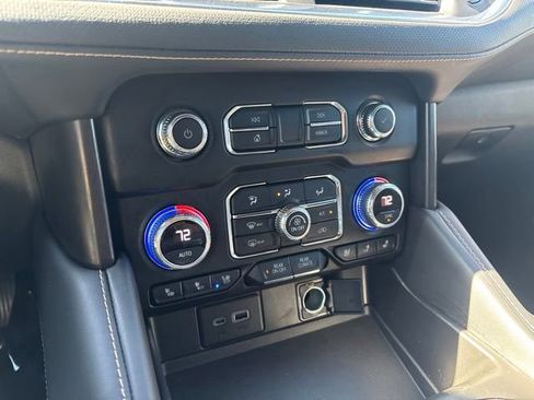 Used 2022 GMC Yukon AT4 AWD/4WD image 30