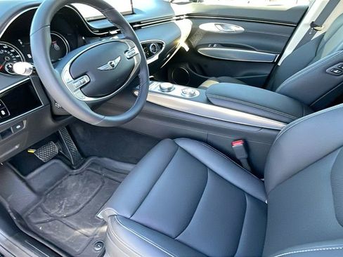 New 2025 Genesis GV70 2.5T w/ Select Package image 15