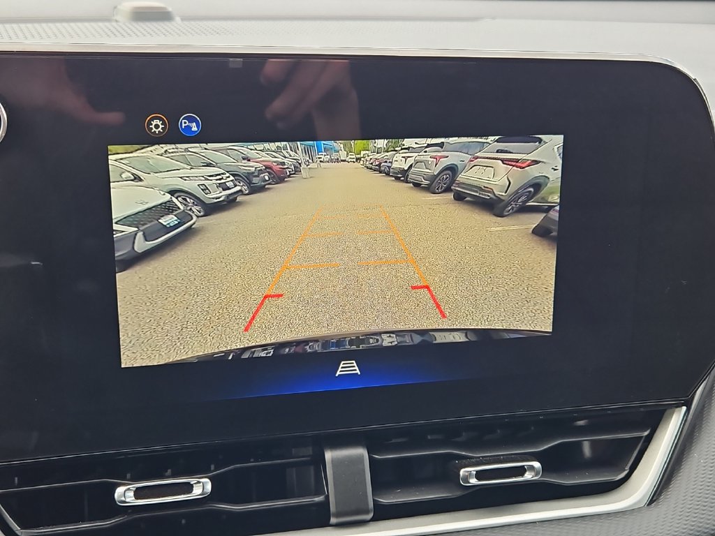 Certified 2025 Chevrolet Equinox LT AWD/4WD image 15
