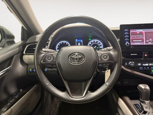 Used 2023 Toyota Camry SE FWD image 13