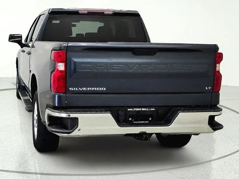 Used 2021 Chevrolet Silverado 1500 LT AWD/4WD image 7