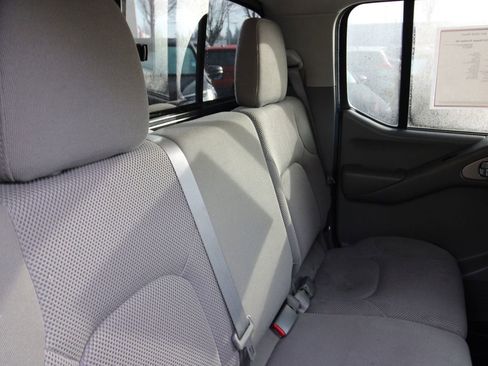 Used 2019 Nissan Frontier SV image 23