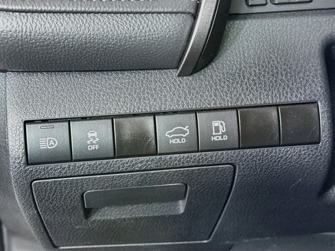 Certified 2024 Toyota Camry SE FWD image 10
