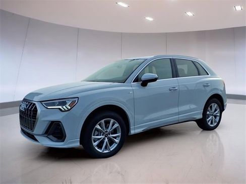 New 2025 Audi Q3 2.0T Premium image 2