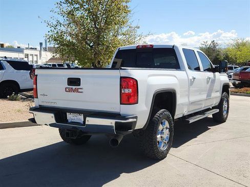 Used 2018 GMC Sierra 2500 SLT w/ Duramax Plus Package image 3