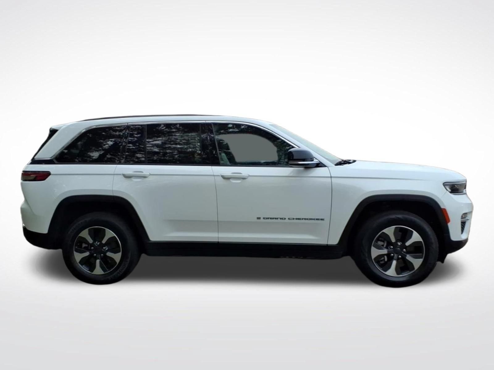 Used 2024 Jeep Grand Cherokee Limited 4xe AWD/4WD image 7