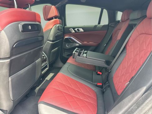 Used 2025 BMW X6 M60i AWD/4WD image 19