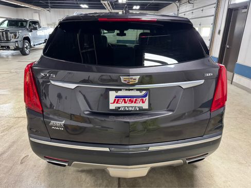 Used 2017 Cadillac XT5 Platinum AWD/4WD image 5