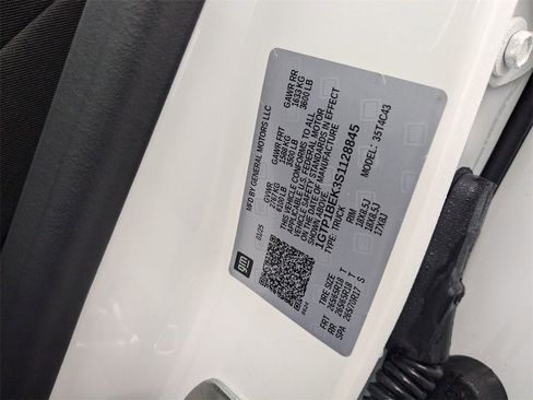 New 2025 GMC Canyon Elevation w/ Convenience Package image 33