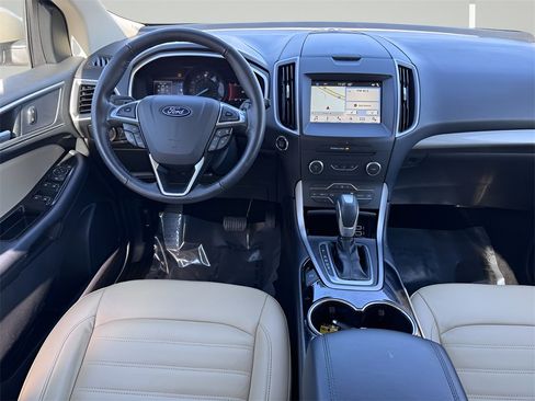 Used 2018 Ford Edge SEL w/ Equipment Group 201A image 9