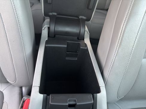 Used 2017 GMC Acadia SLT image 37