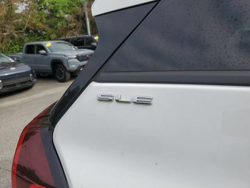Used 2024 GMC Terrain SLE FWD image 6