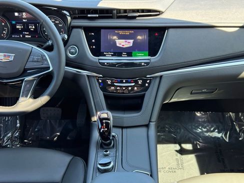 New 2026 Cadillac XT5 Premium Luxury w/ Driver Assist Package FWD image 29