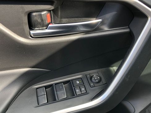 Used 2024 Toyota RAV4 XLE image 12