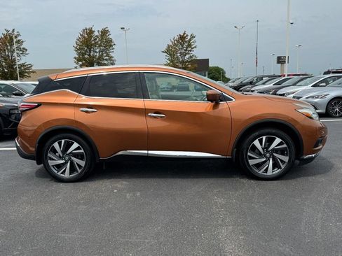 Used 2017 Nissan Murano Platinum w/ Platinum Technology Package AWD/4WD image 2