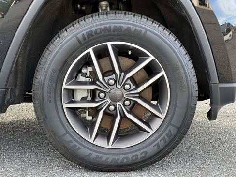 Used 2022 Jeep Grand Cherokee Limited AWD/4WD image 7