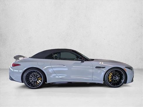 Used 2022 Mercedes-Benz SL 63 AMG 4MATIC image 4
