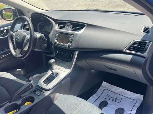 Used 2015 Nissan Sentra SR FWD image 16