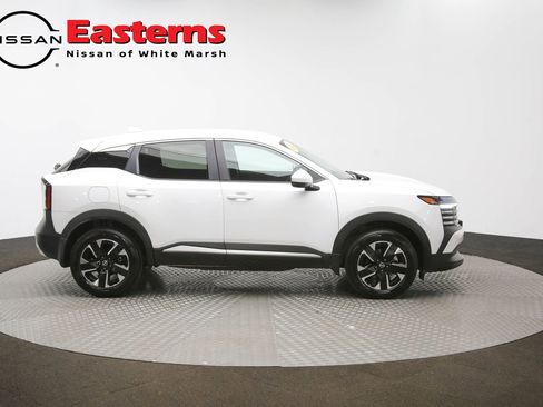 Used 2025 Nissan Kicks SV image 43